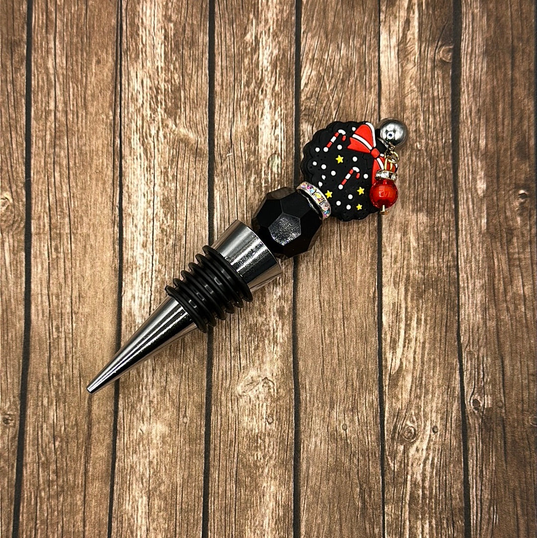 Wine Stopper Wreath Black